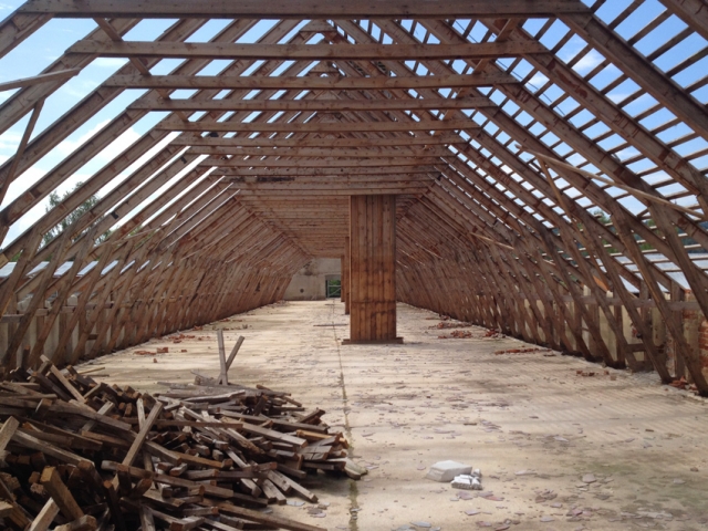Rekonstrukce střechy stodoly u Českých Budějovic